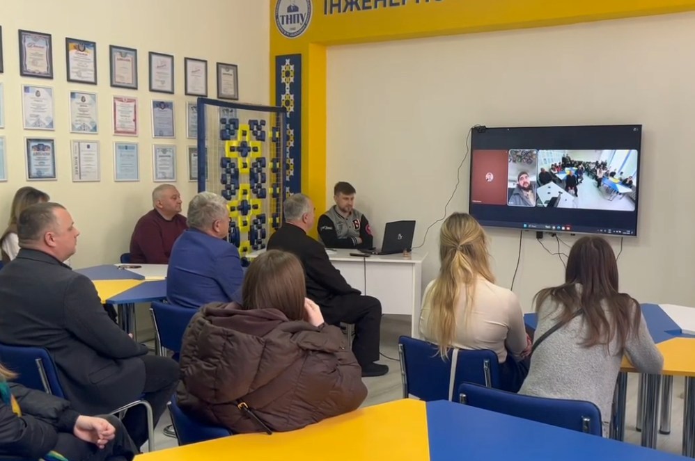 Живе спілкування з воїном